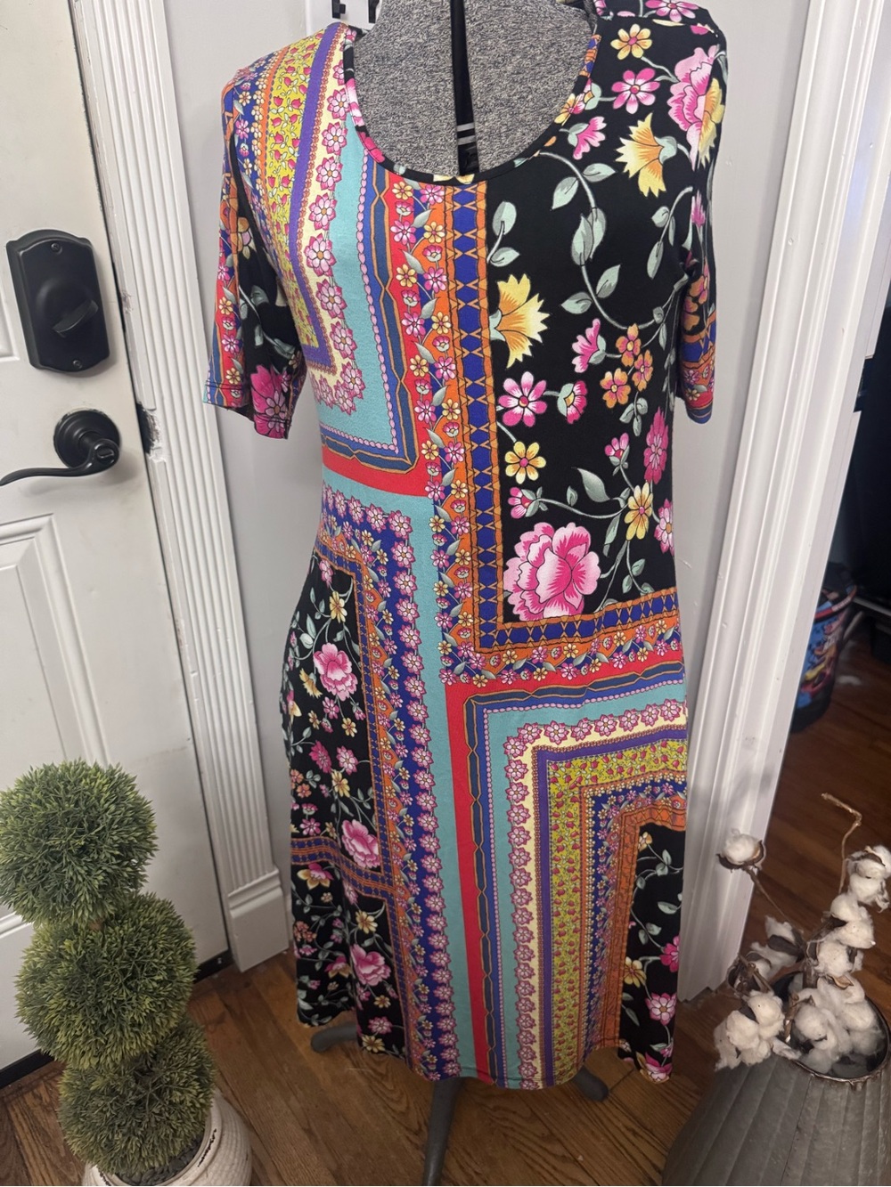 Women’s Johnny Was Floral Patchwork Black & Multicolor Midi Dress Small